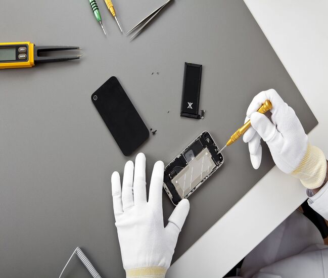 How to Choose the Best iPhone Battery Replacement Service Provider in Dubai